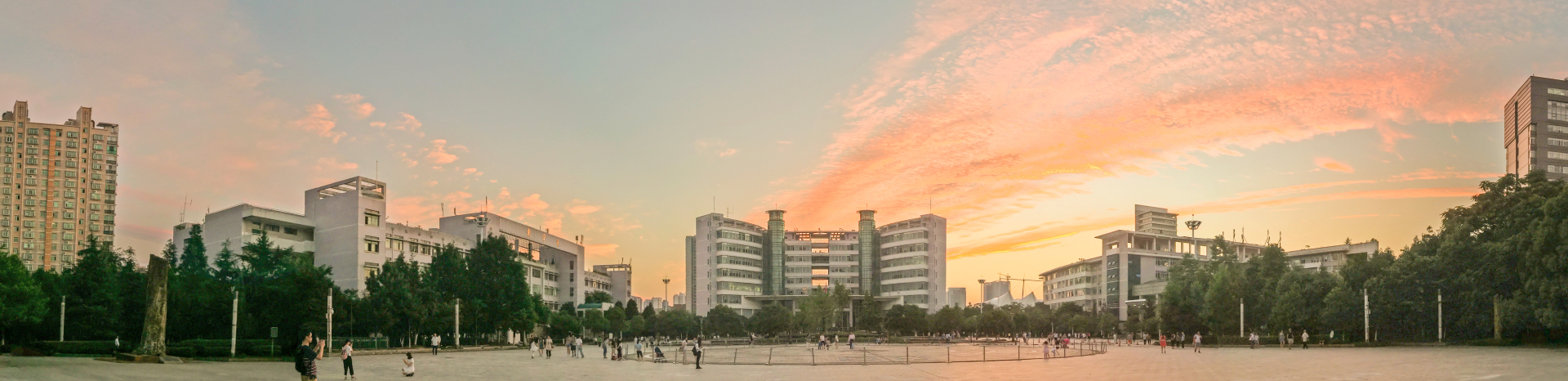 中南林业科技大学电子信息与物理学院